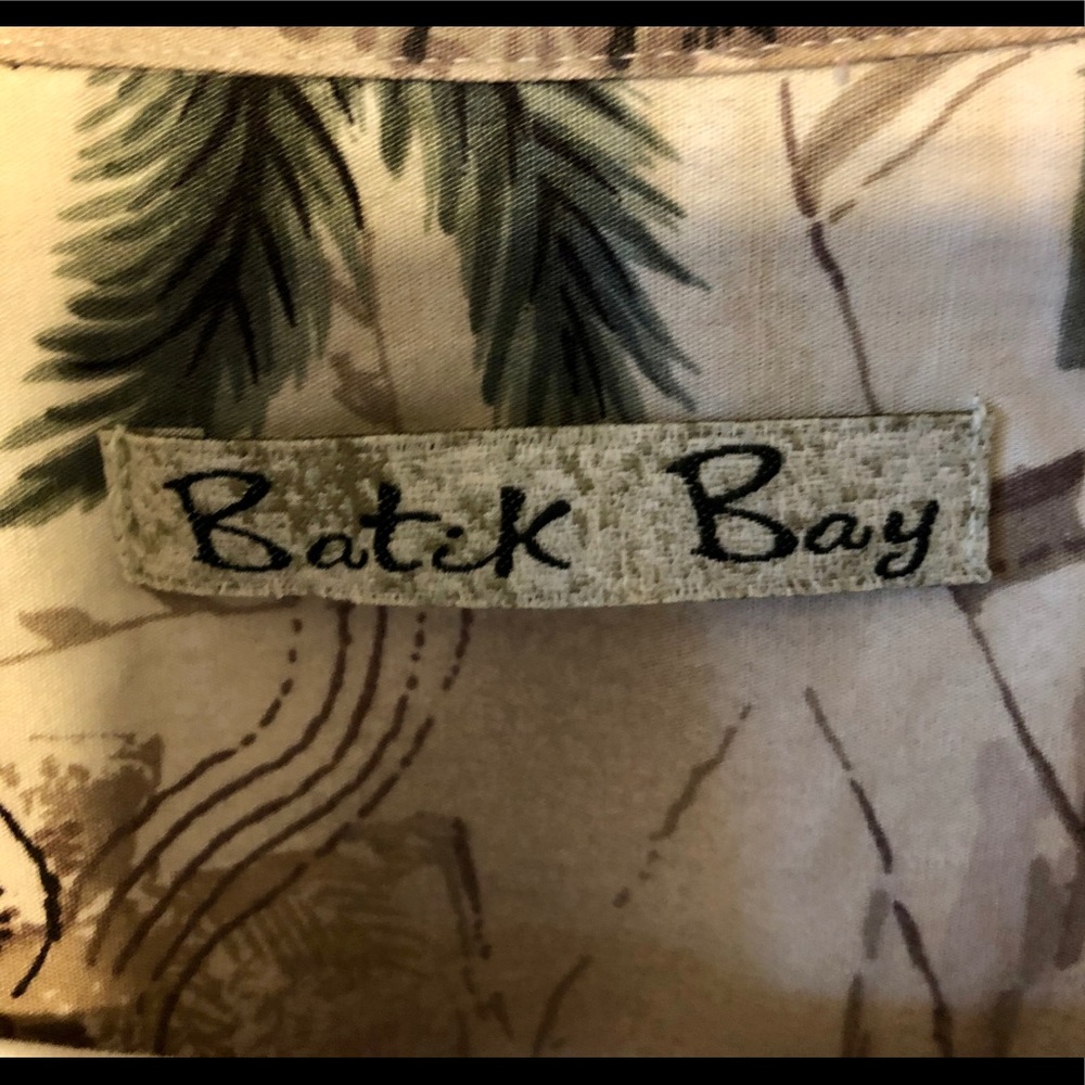 Men’s Batik Bay Button-Down Shirt - Picture 3 of 4
